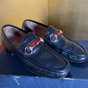A PAIR OF CLASSIC 1970s GUCCI LOAFERS