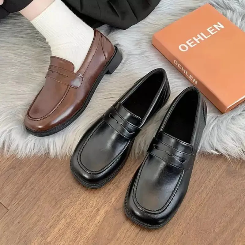 Brown moccasin for women