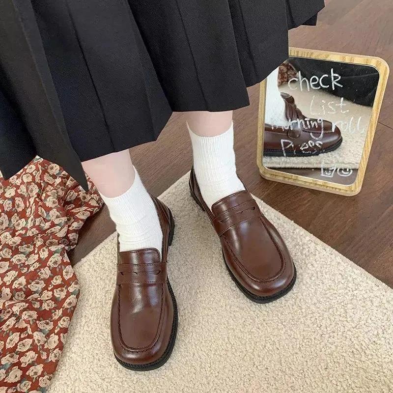 Brown moccasin for women