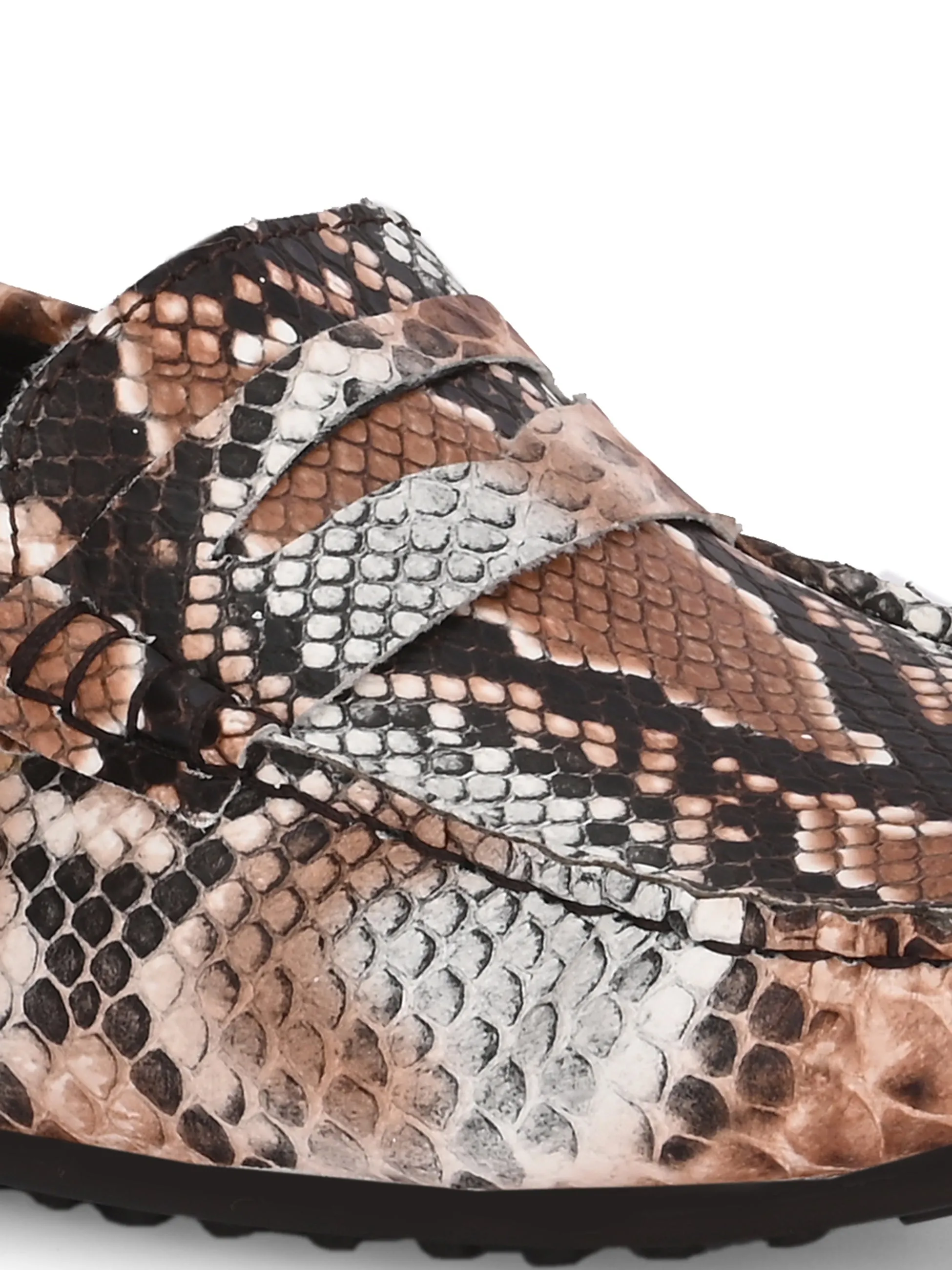 CARLO ROMANO BY WASAN MULTI COLOR VEGAN LEATHER SNAKE PRINT MOCCASIN FOR WOMEN