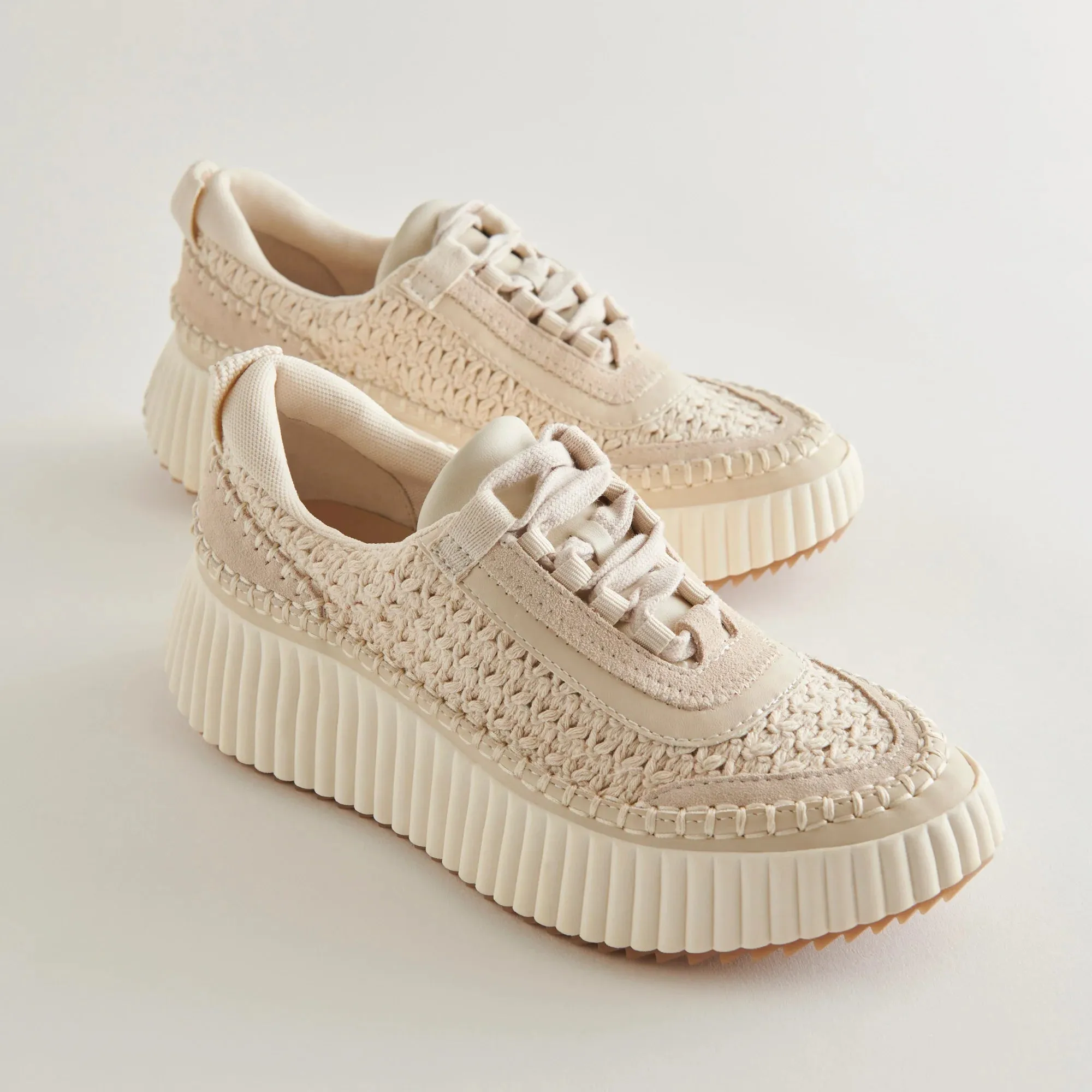 Dolen Sneaker | Dolce Vita