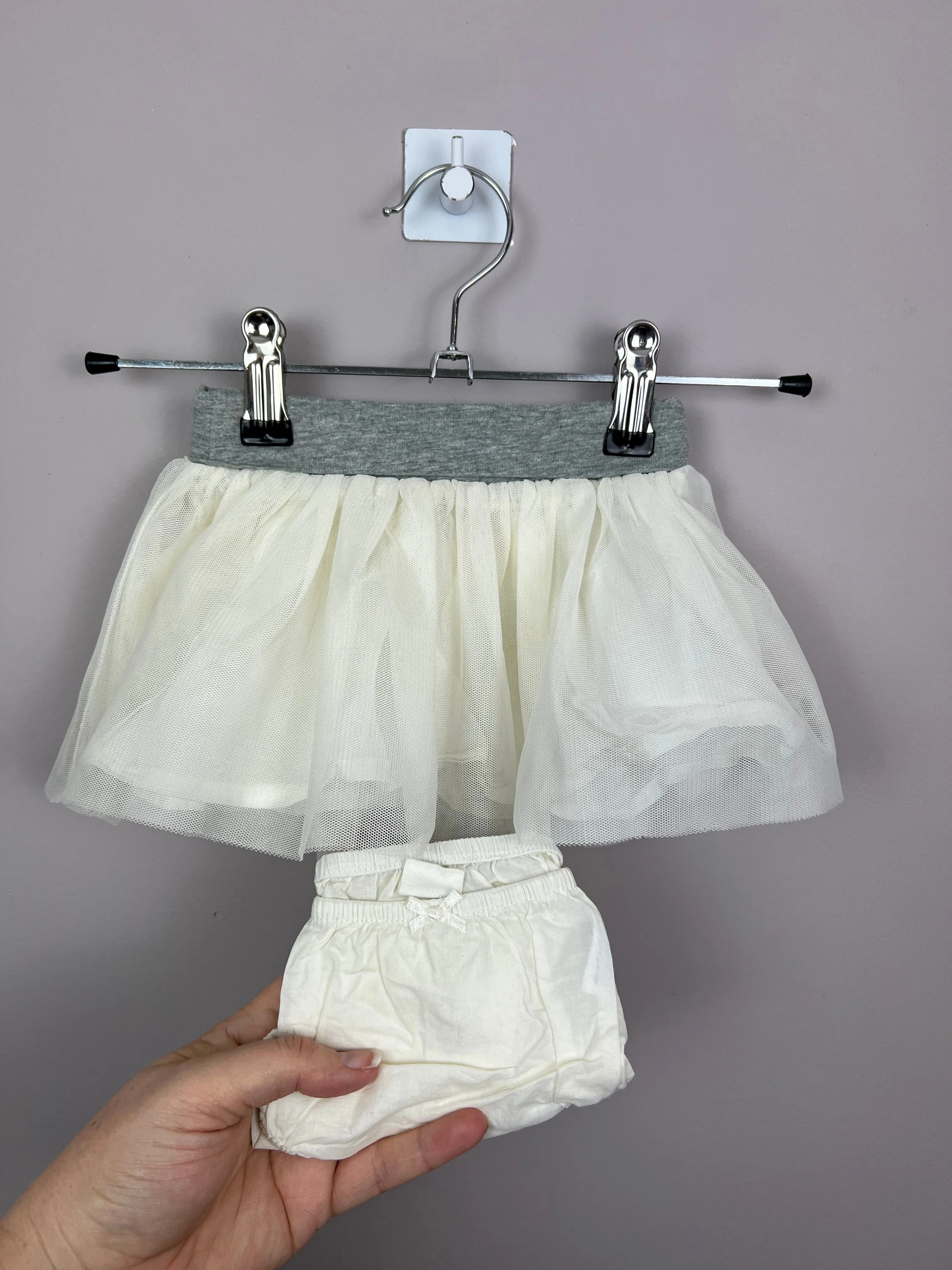 Gap ivory tutu 6-12m