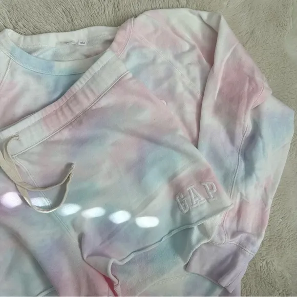 Gap Tie Dye Pink Blue Sweatsuit Pajama Short Set