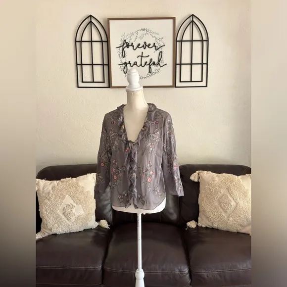 J Jill Floral Embroidered Gray Tie Front Cardigan Boho Size S Hippie Casual
