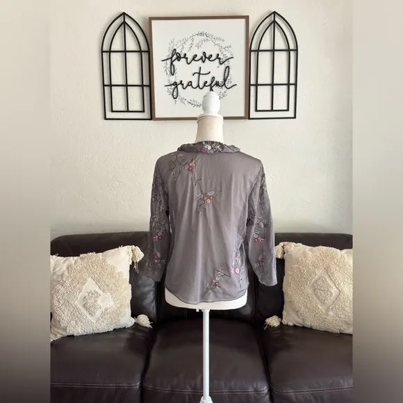 J Jill Floral Embroidered Gray Tie Front Cardigan Boho Size S Hippie Casual