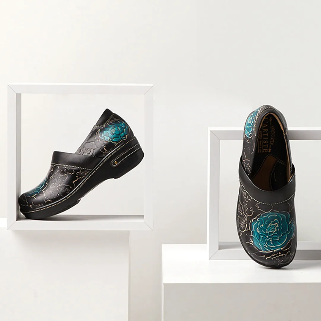 L'Artiste Elkayjay Women's Leather Slip On Clogs