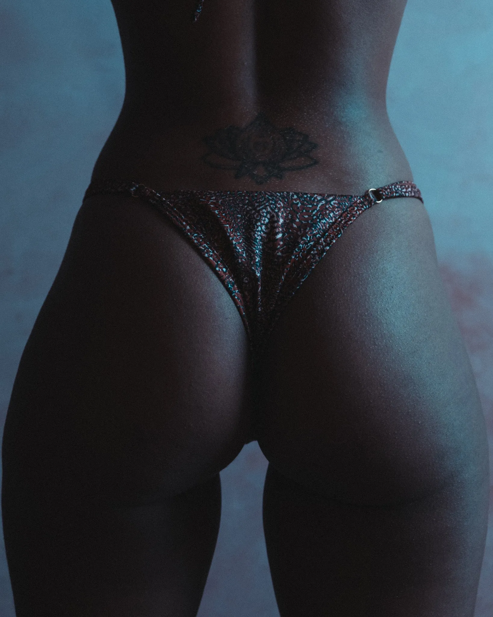 MAY-DAY TOP - WILD