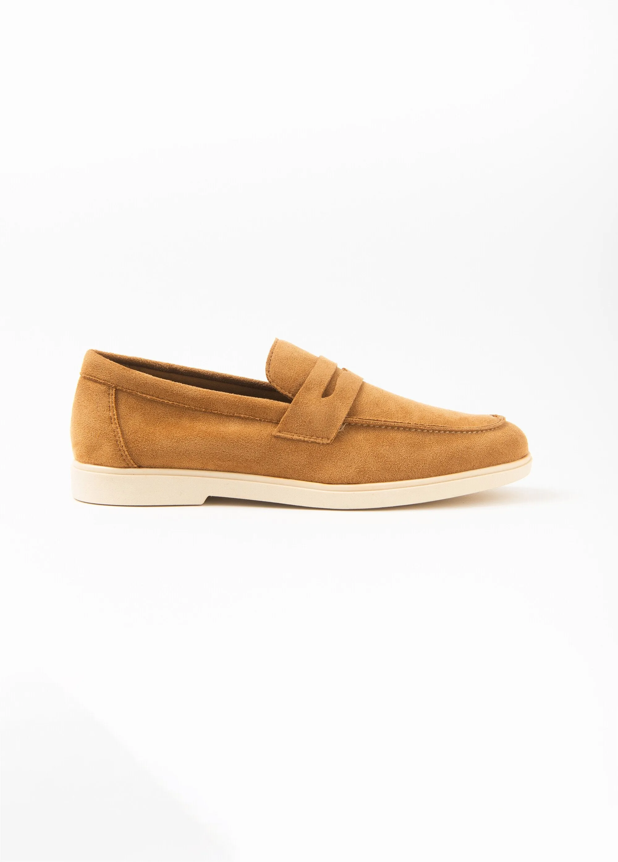 Men's moccasins with contrasting soles