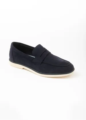 Men's moccasins with contrasting soles