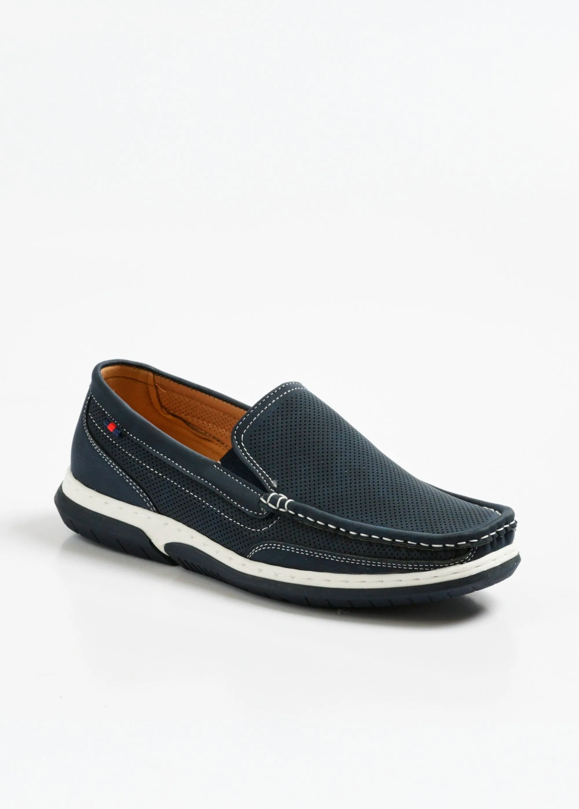 Micro-perforated elasticated leather boat-style loafers