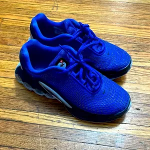 Nike air max DN casual hyper blue size 1