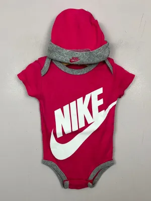 Nike pink bodysuit & hat 0-6m