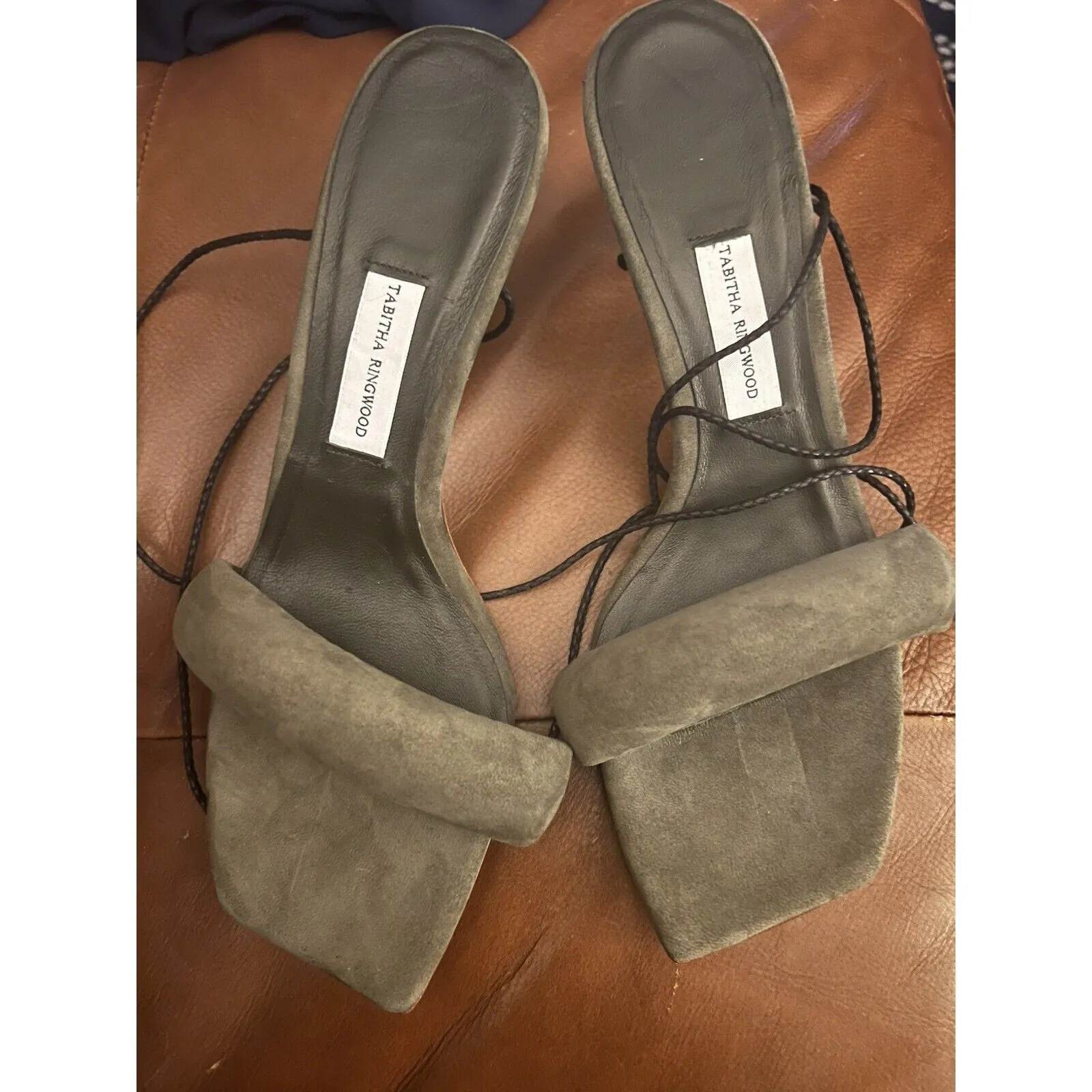 NWOT Tabitha Ringwood Women's Green Suede Leather Puff Hearts Heels – Size 9