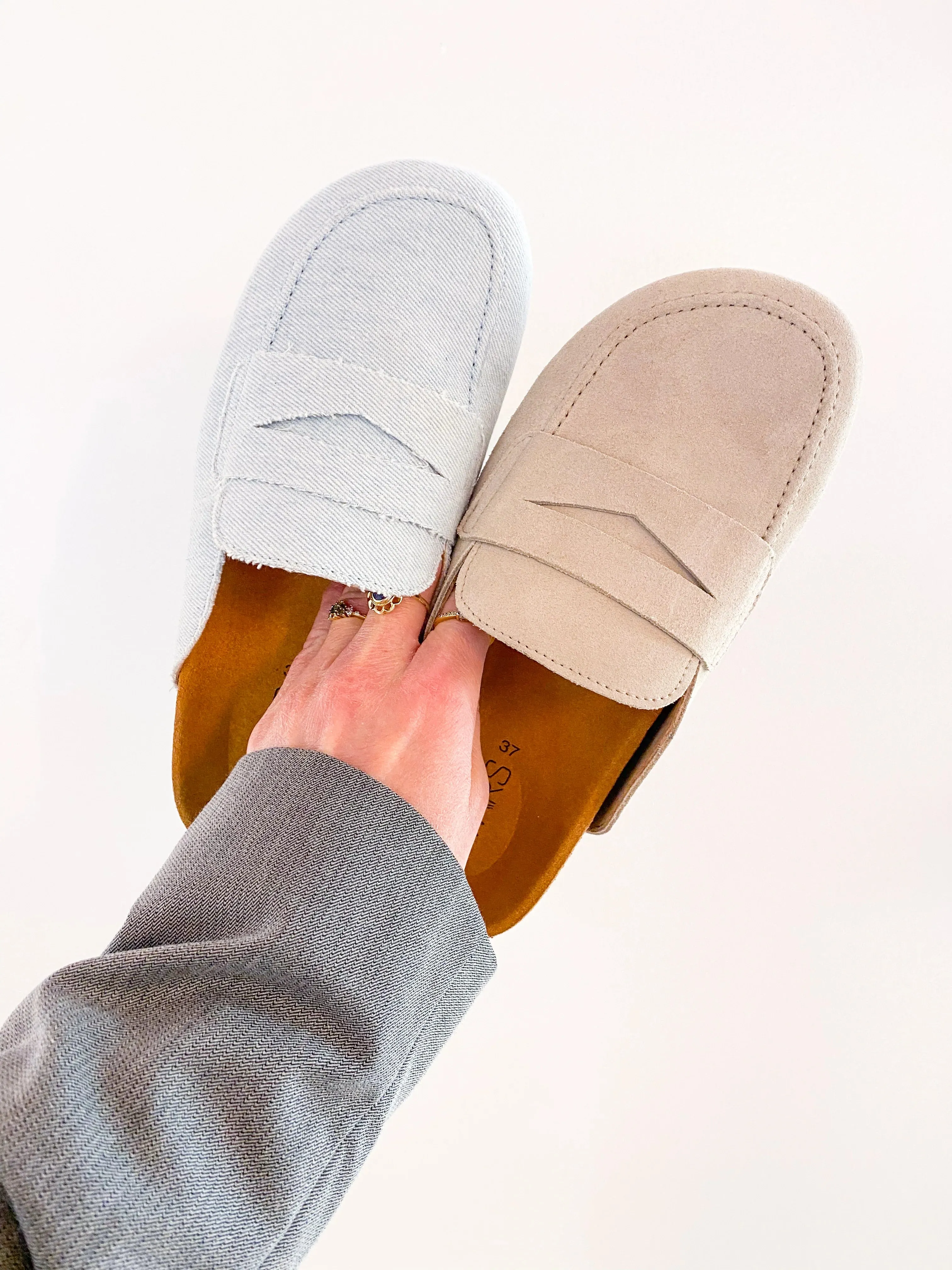 Santa Loafers - Sand