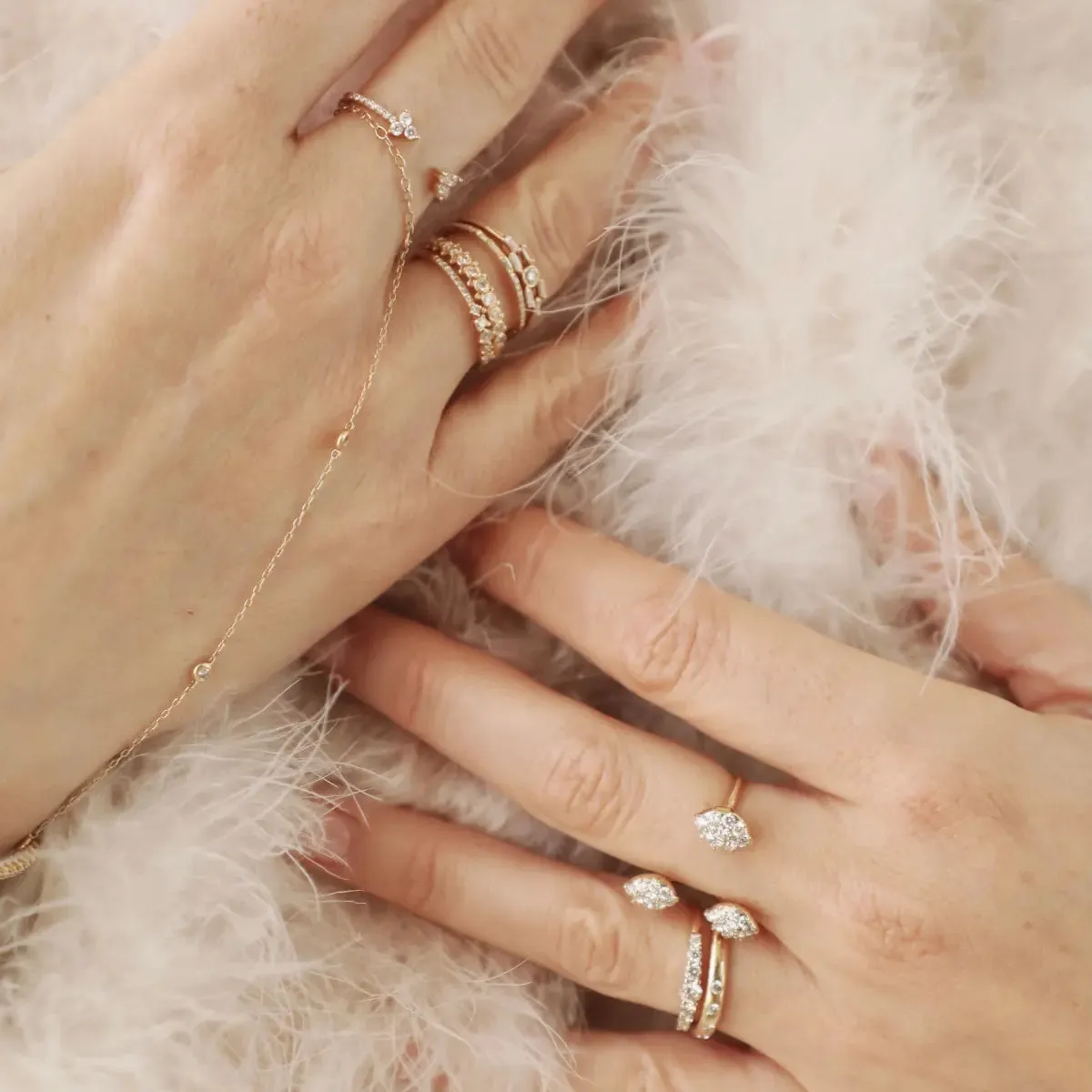 Three Cluster Diamond Floating Ring