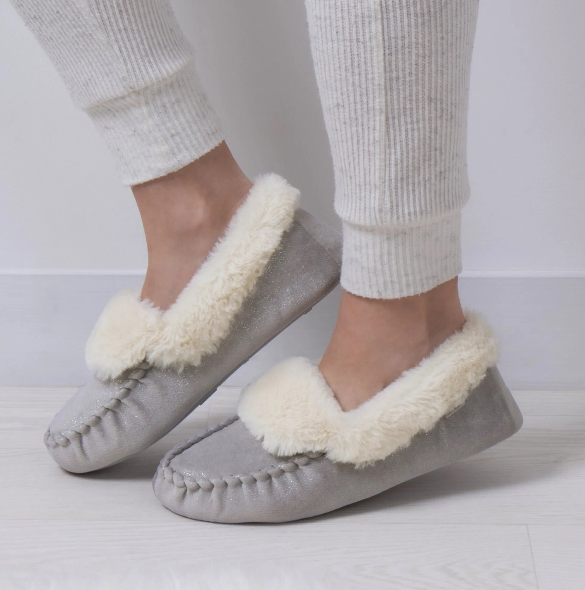 Totes Toasties SPARKLE Moccasin Sippers Womens Grey