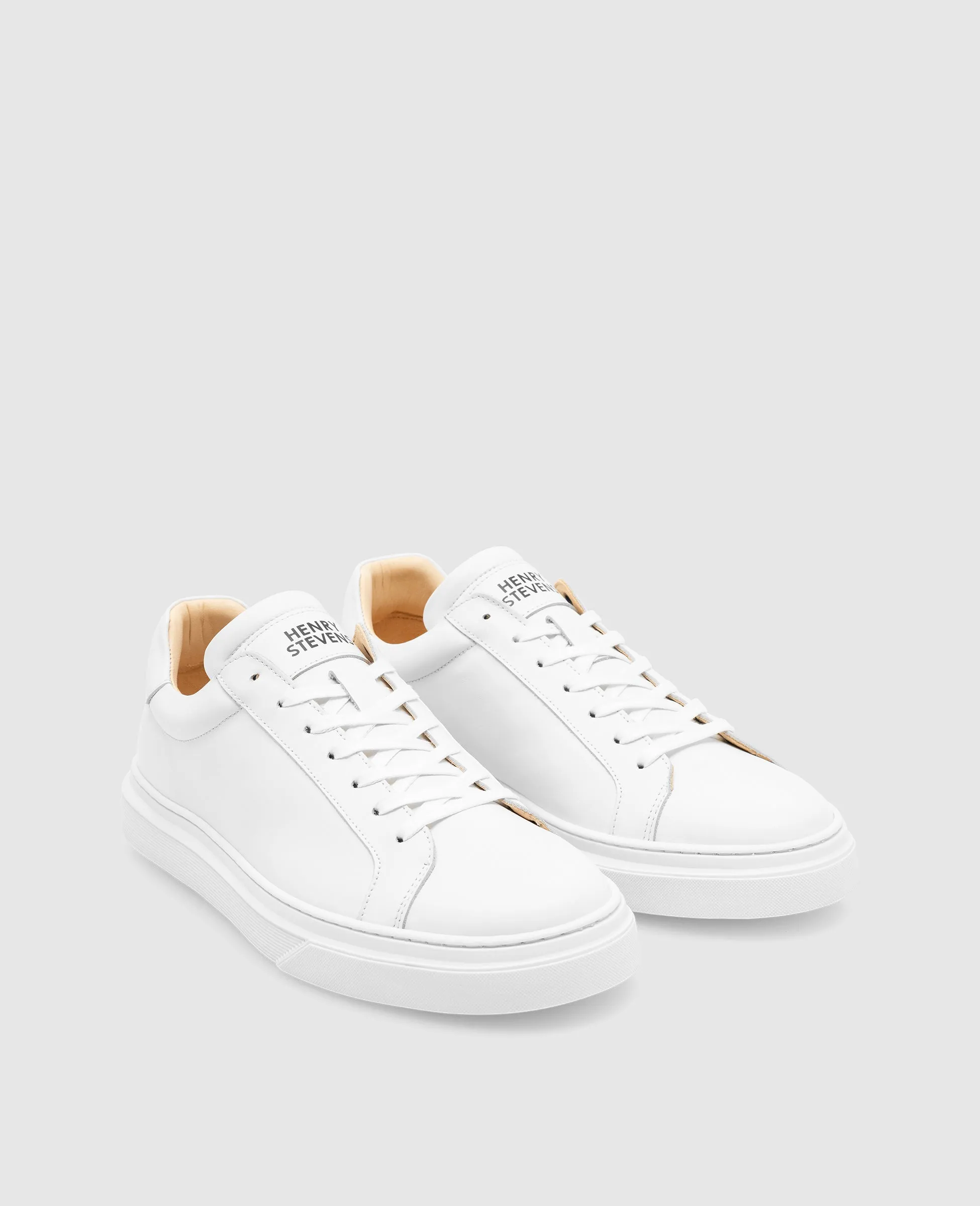 Travis S1 - Weiß