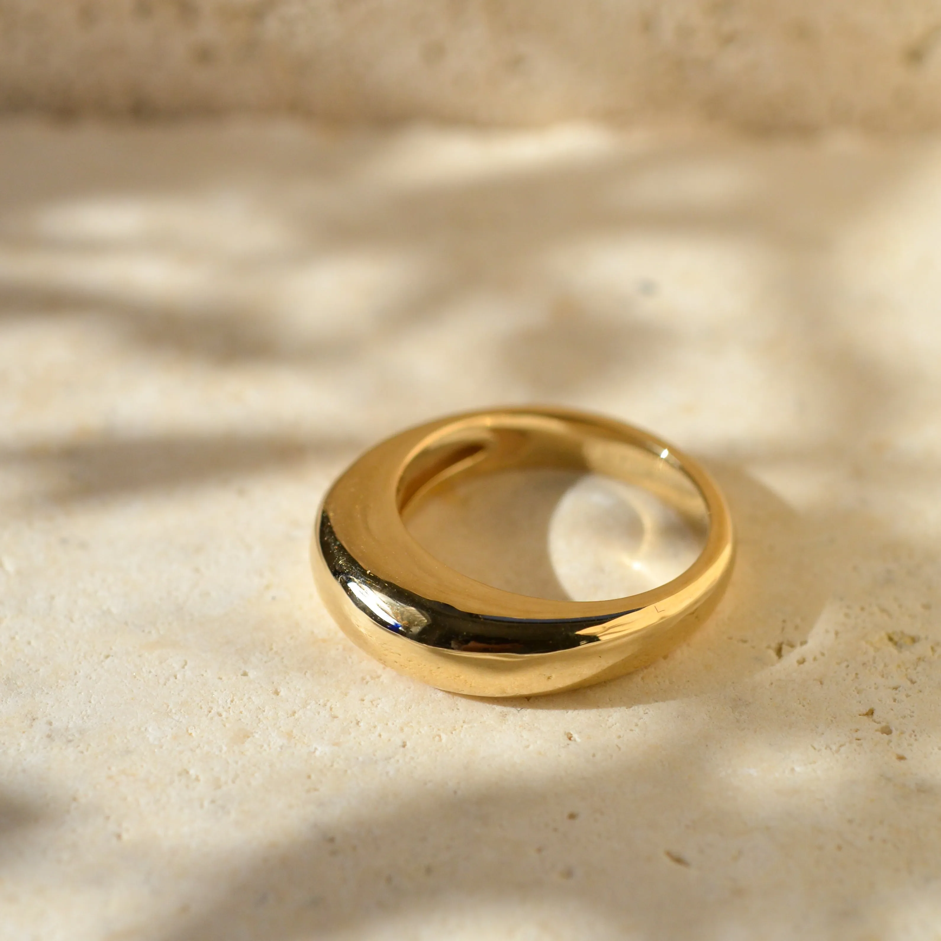 Vaulted Ring, Size 6