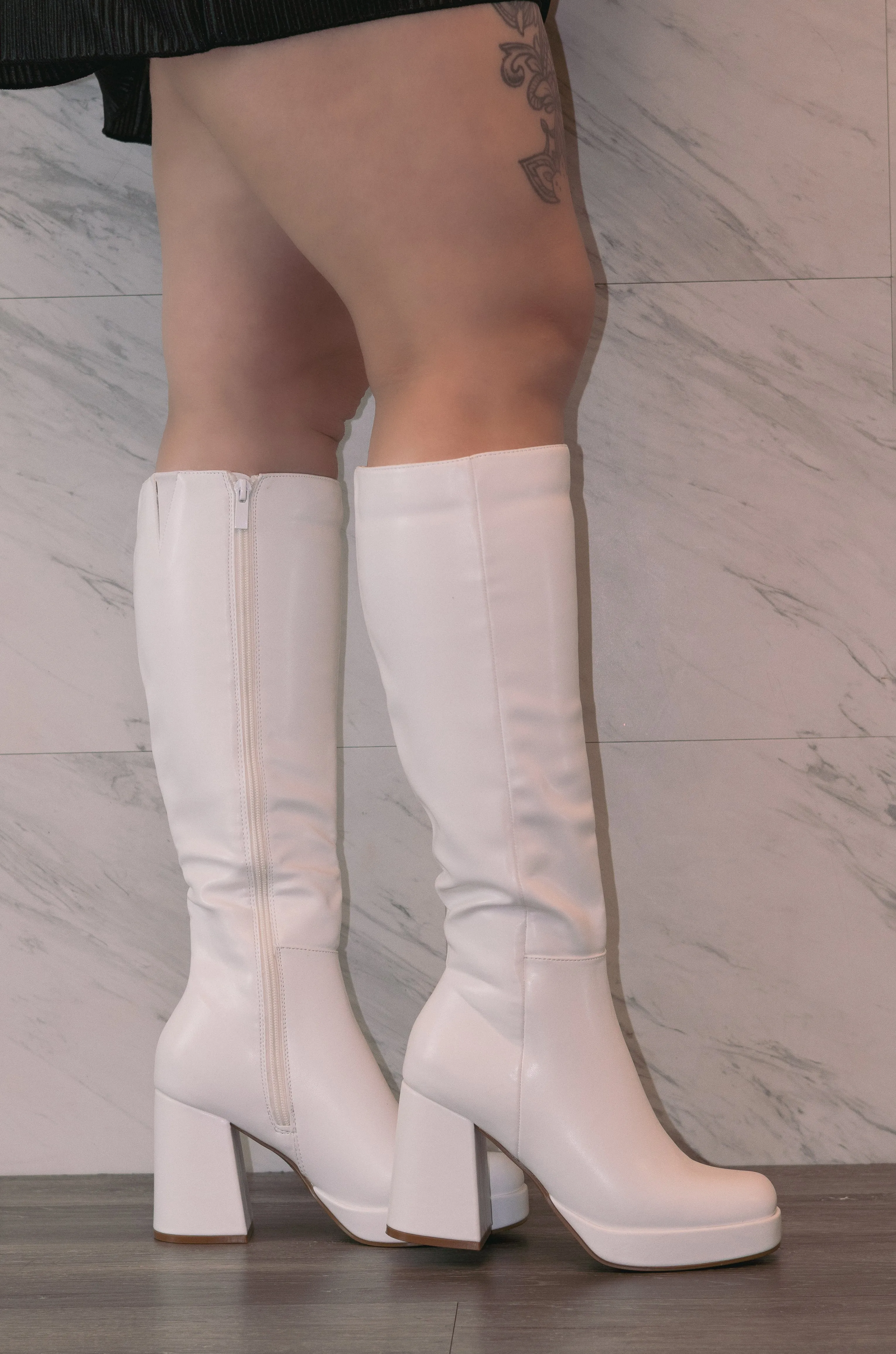Venom - Block Heel Knee High Platform Boots for Women, Chunky Heel Boots, Stylish Winter Footwear, Trendy Knee-High Boots, Comfortable & Bold Design