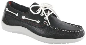 Women's Catalina Lace Up Boat Shoe in Navy